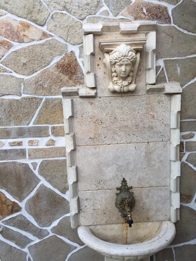 Villa St. Michael Madara Buitenkant foto