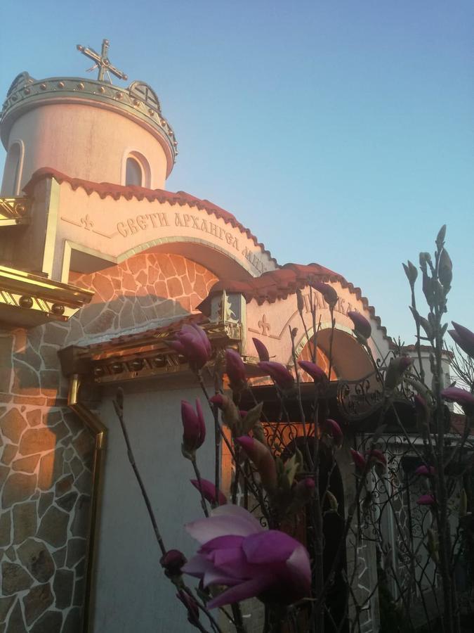 Villa St. Michael Madara Buitenkant foto