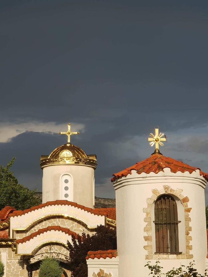 Villa St. Michael Madara Buitenkant foto