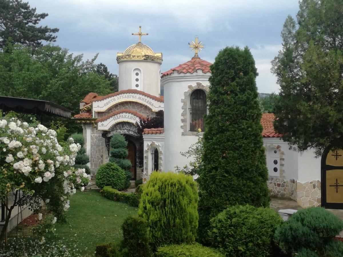 Villa St. Michael Madara Buitenkant foto