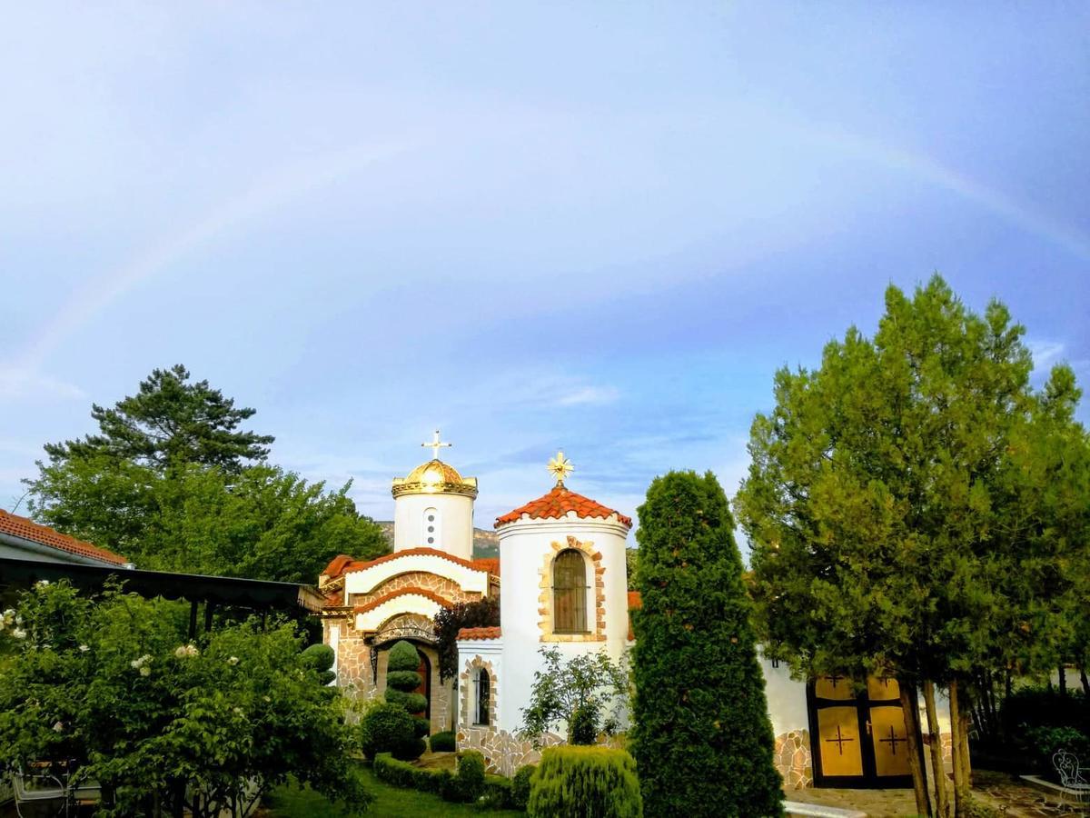Villa St. Michael Madara Buitenkant foto