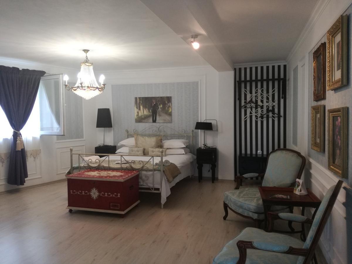 Villa St. Michael Madara Buitenkant foto